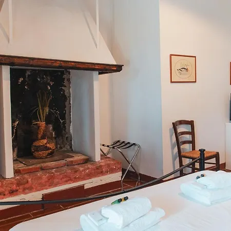 Montevecchio Isolani Farm stay *