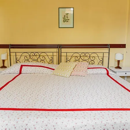 Montevecchio Isolani Farm stay