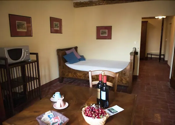 Montevecchio Isolani Lantgård *