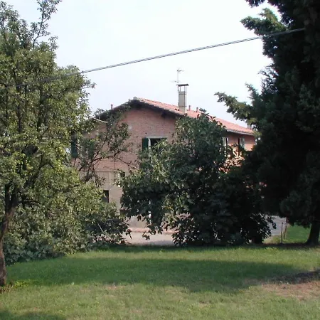 Фермерский дом Montevecchio Isolani