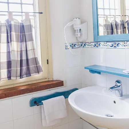 مزرعة للإقامة Montevecchio Isolani *