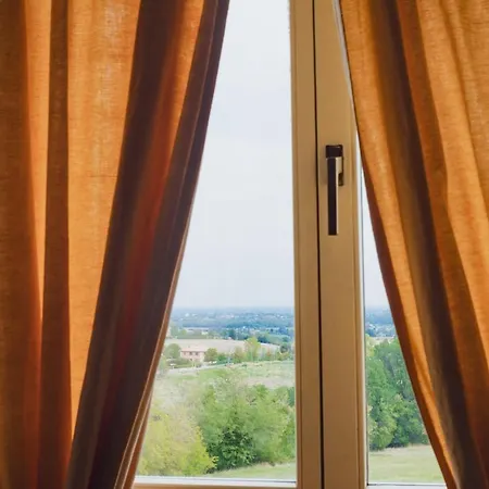 Montevecchio Isolani Фермерский дом *