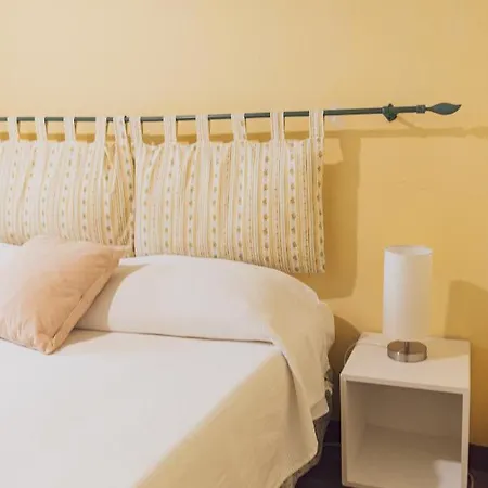 مزرعة للإقامة Montevecchio Isolani *