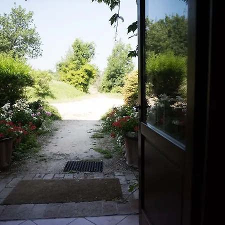 Montevecchio Isolani مزرعة للإقامة