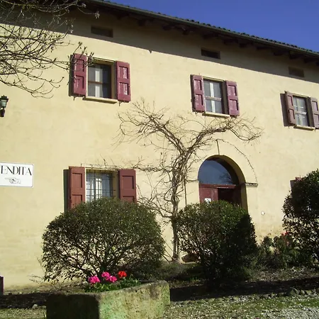 Montevecchio Isolani مزرعة للإقامة *